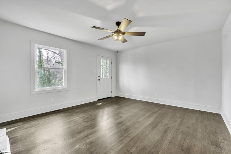 Property image 2 at 264 Fairforest Road, Spartanburg, SC 29301