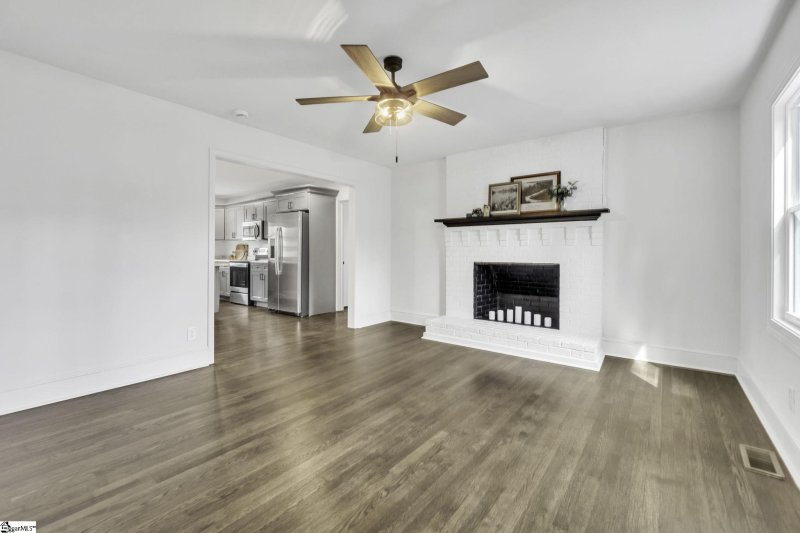 Property image 3 at 264 Fairforest Road, Spartanburg, SC 29301