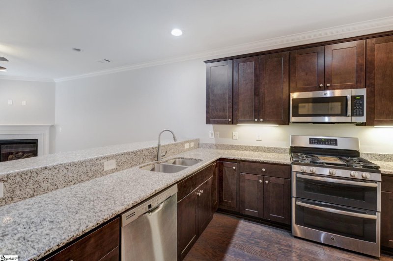 Property image 5 at 350 Scotch Rose Lane, Greer, SC 29650