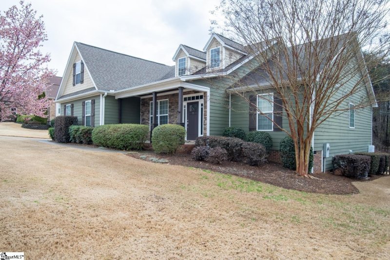 Property image 2 at 9 Setting Sun Lane, Travelers Rest, SC 29690