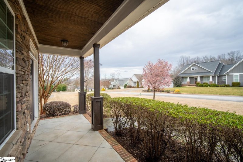 Property image 3 at 9 Setting Sun Lane, Travelers Rest, SC 29690