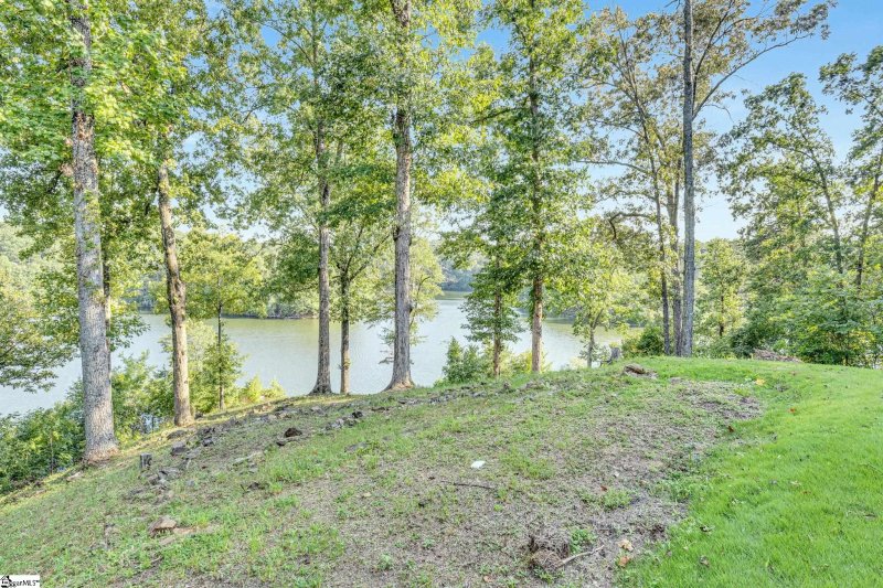 Property image 3 at 117 Lakewood Court, Inman, SC 29349