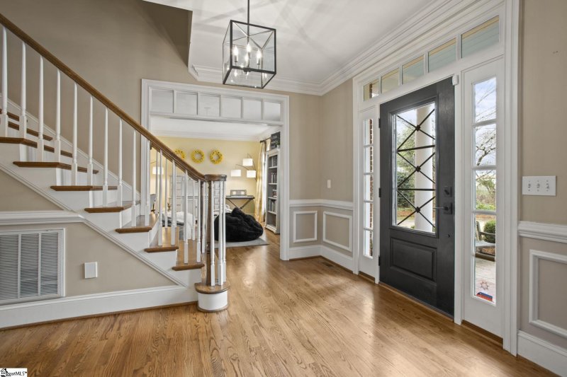 Property image 2 at 10 Ryedale Court, Greenville, SC 29615