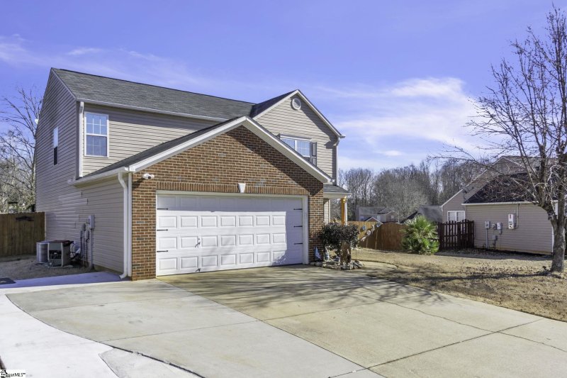 Property image 2 at 15 Parkgate Court, Simpsonville, SC 29680-7080