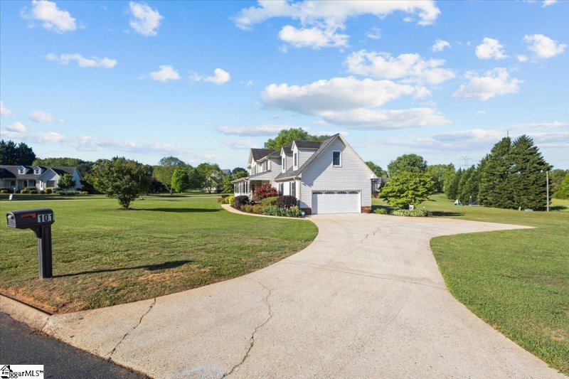 Property image 4 at 101 Silver Ridge Court, Greer, SC 29651-5509