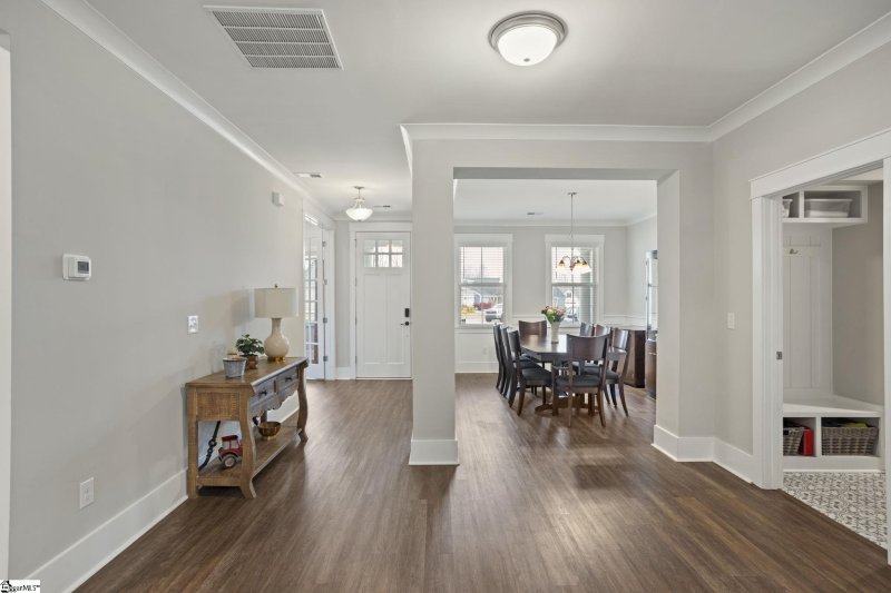 Property image 4 at 111 Clyburn Lane, Taylors, SC 29687