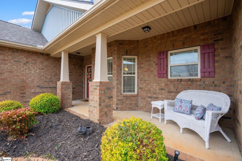 Property image 4 at 18 CHOPPEE Court, Simpsonville, SC 29681