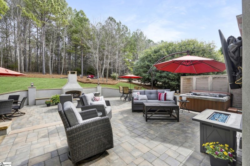 Property image 2 at 622 Innisbrook Lane, Spartanburg, SC 29306