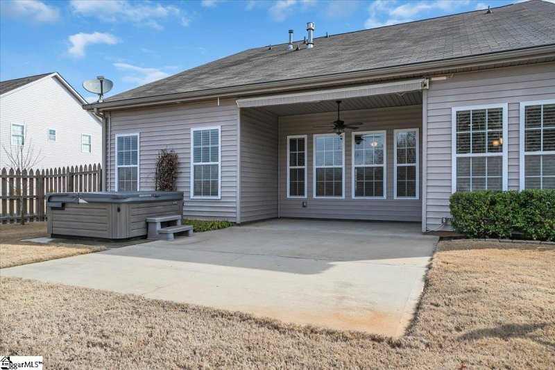 Property image 5 at 422 Bucklebury Road, Greer, SC 29651