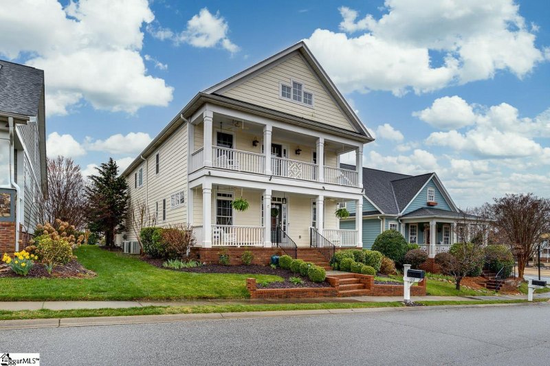 Property image 2 at 102 Lismore Street, Simpsonville, SC 29680