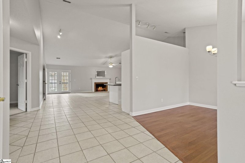 Property image 3 at 5 Kwikaway Court, Simpsonville, SC 29680