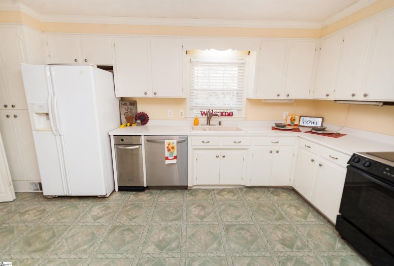 Property image 5 at 250 Winfield Drive, Spartanburg, SC 29307