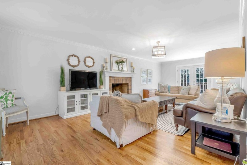 Property image 3 at 203 Pelham Falls Drive, Greer, SC 29651