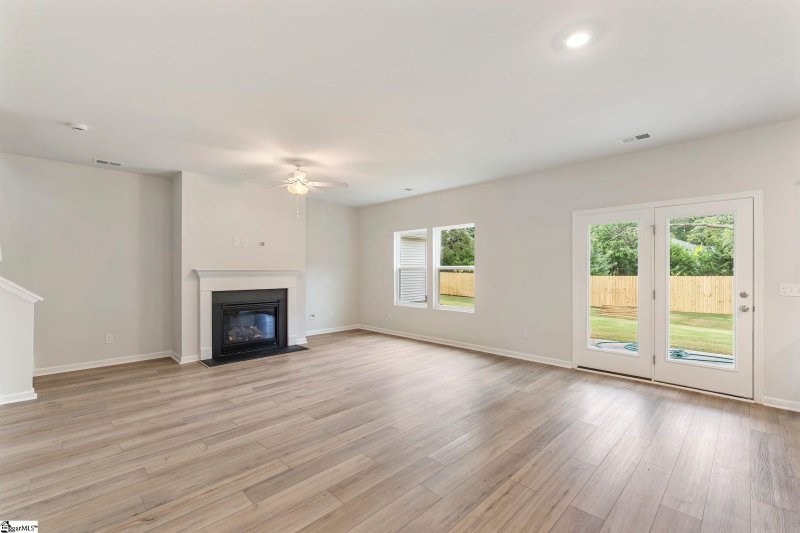 Property image 4 at 2045 Mayfair Mill Avenue, Spartanburg, SC 29320