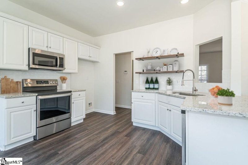 Property image 5 at 205 Crown Empire Court, Simpsonville, SC 29681