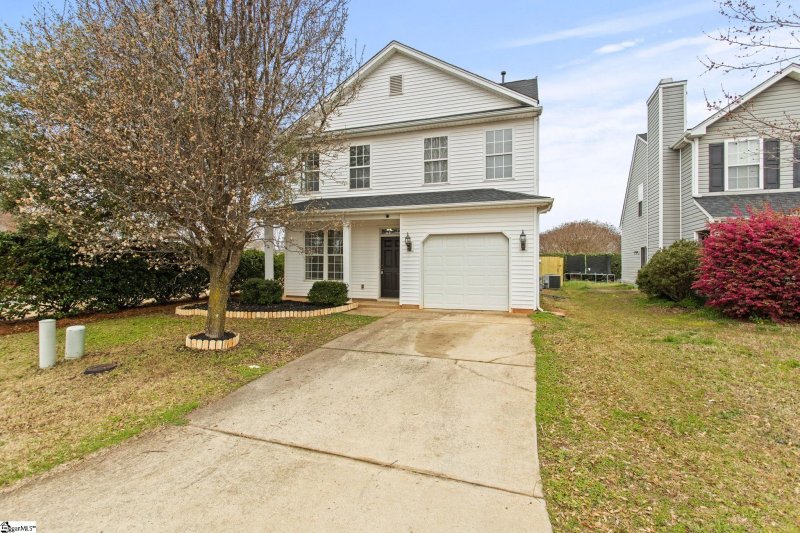 Property image 2 at 403 Glenlea Lane, Greenville, SC 29617