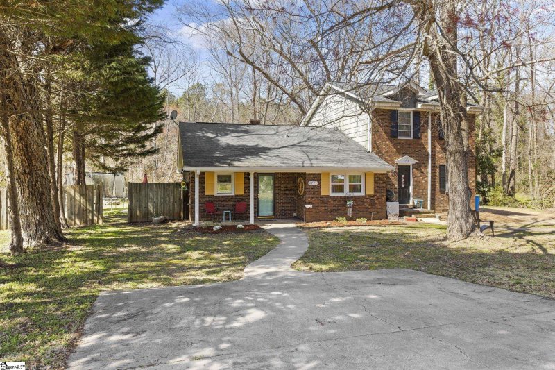 Property image 2 at 4773 Worden Drive, Spartanburg, SC 29301