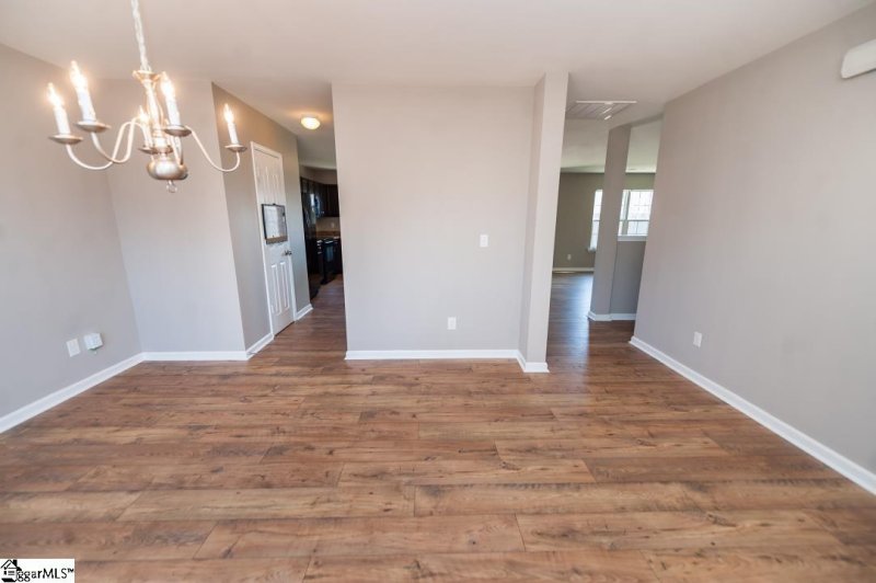 Property image 5 at 515 Mount Laurel Lane, Wellford, SC 29385