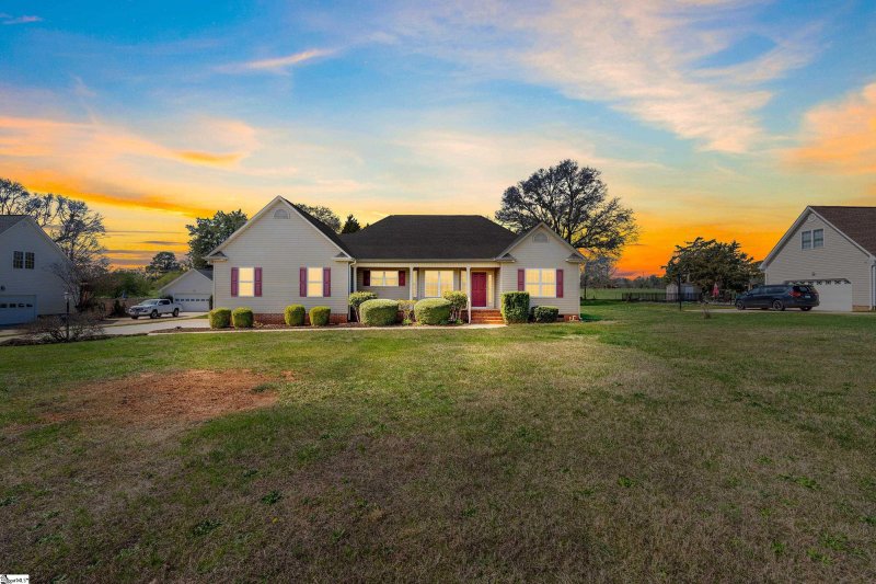 Property image 2 at 205 Legacy Farm Drive, Fountain Inn, SC 29644