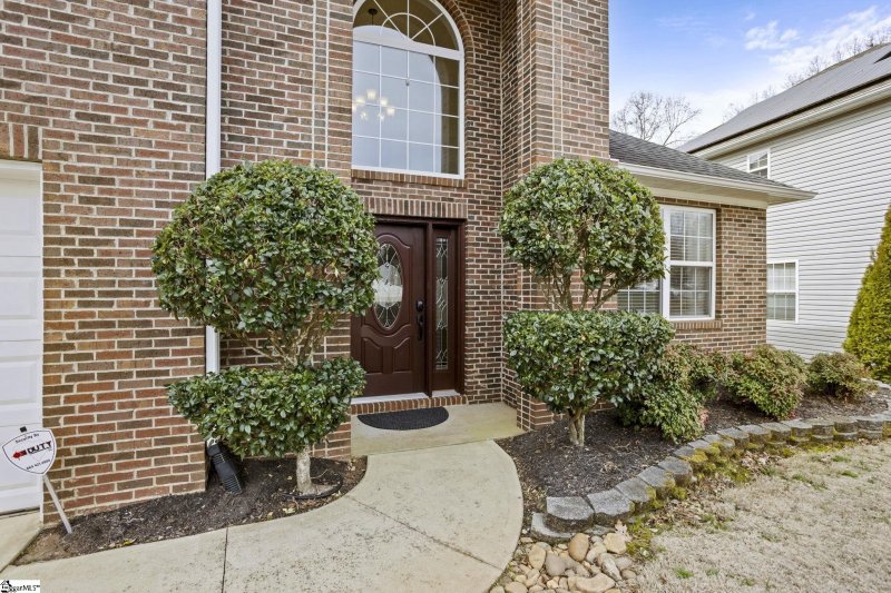 Property image 2 at 109 Roberts Hill Drive, Taylors, SC 29687