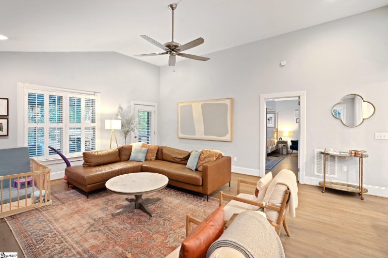 Property image 5 at 136 Lanneau Drive, Greenville, SC 29605