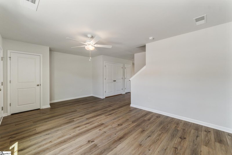 Property image 5 at 617 Blossom Run, Spartanburg, SC 29307