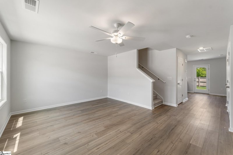 Property image 3 at 619 Blossom Run, Spartanburg, SC 29307