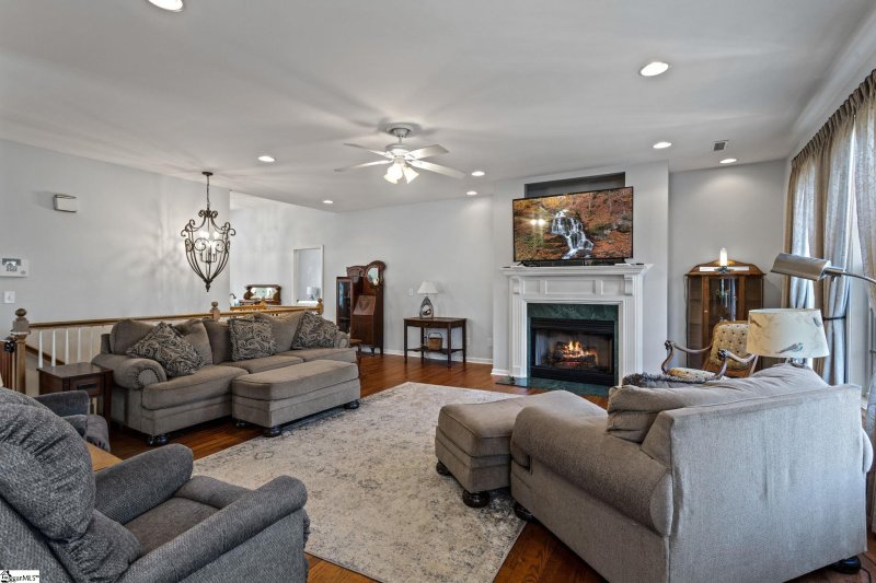 Property image 2 at 135 Warrenton Way, Simpsonville, SC 29681