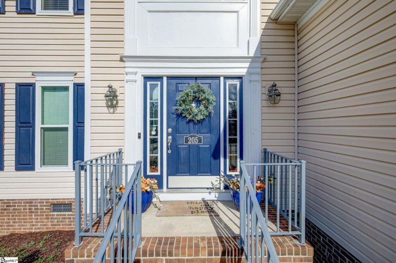 Property image 3 at 205 Ridge Bay Court, Greenville, SC 29611
