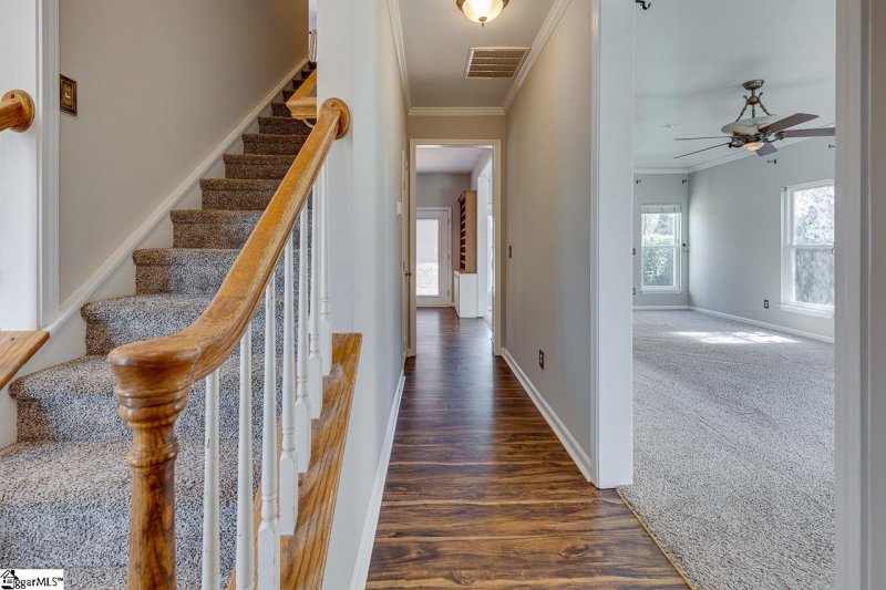 Property image 3 at 102 Newfanes Way, Greer, SC 29650