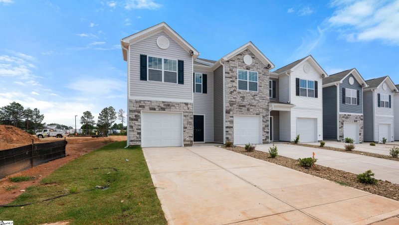 Property image 2 at 737 Embark Circle, Greer, SC 29651