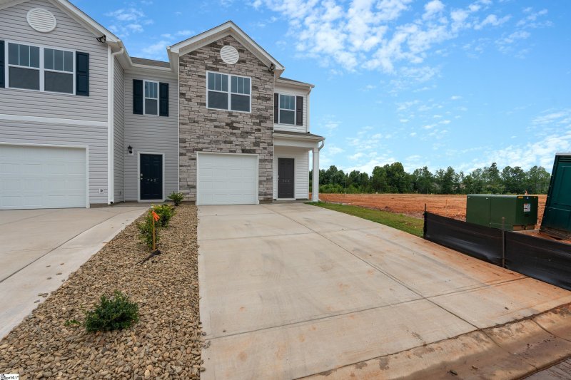 Property image 3 at 749 Embark Circle, Greer, SC 29651