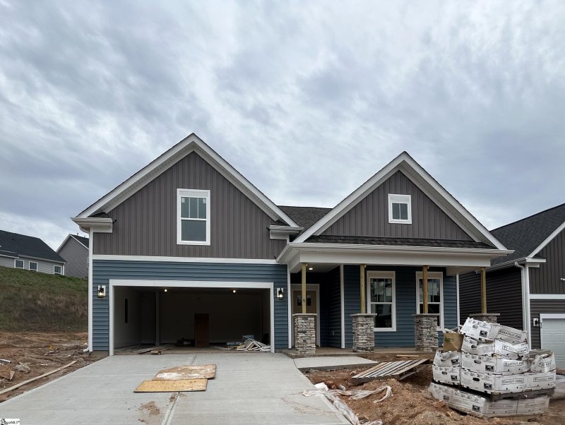 Property image 2 at 208 Benjamin Drive, Easley, SC 29642