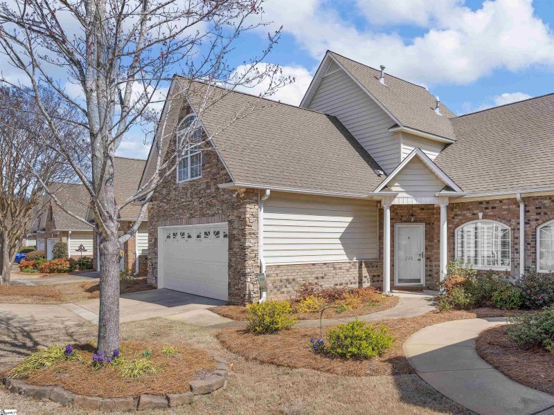 Property image 2 of 228 Stewarts Landing in Glen Lake, Boiling Springs, SC 29316