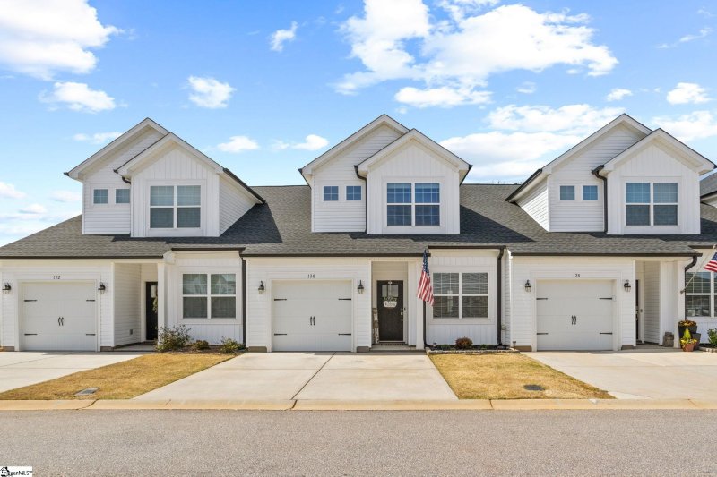 Property image 3 at 130 Aleppo Lane, Greer, SC 29651-2206