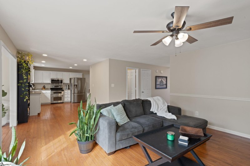 Property image 5 at 313 Clevington Way, Simpsonville, SC 29681