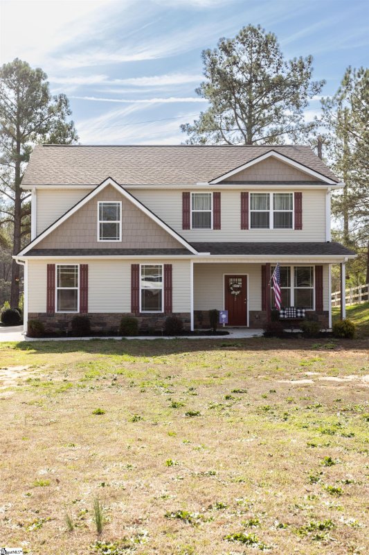 Property image 2 at 232 Redcoat Court, Simpsonville, SC 29680