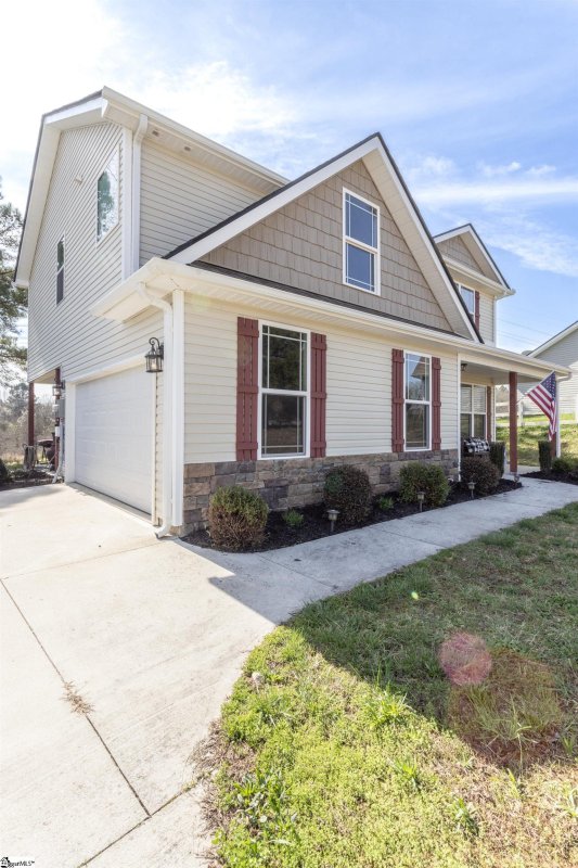 Property image 4 at 232 Redcoat Court, Simpsonville, SC 29680