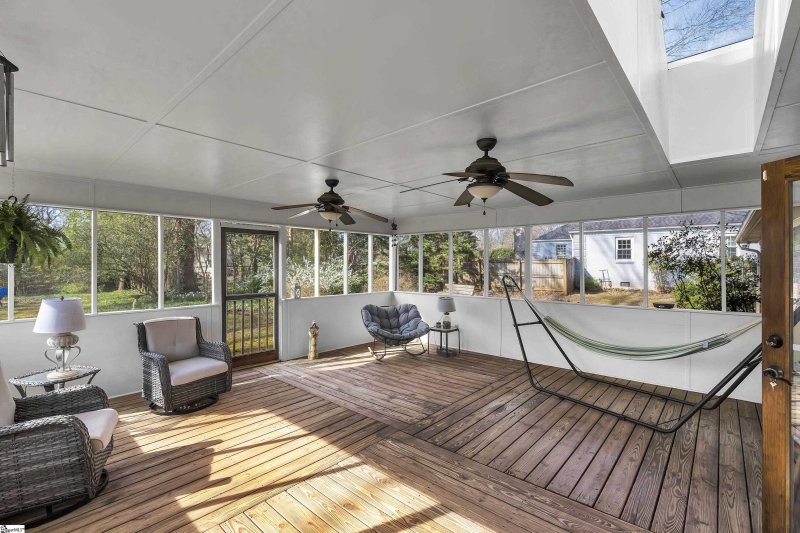 Property image 3 at 17 Covington Road, Greenville, SC 29617