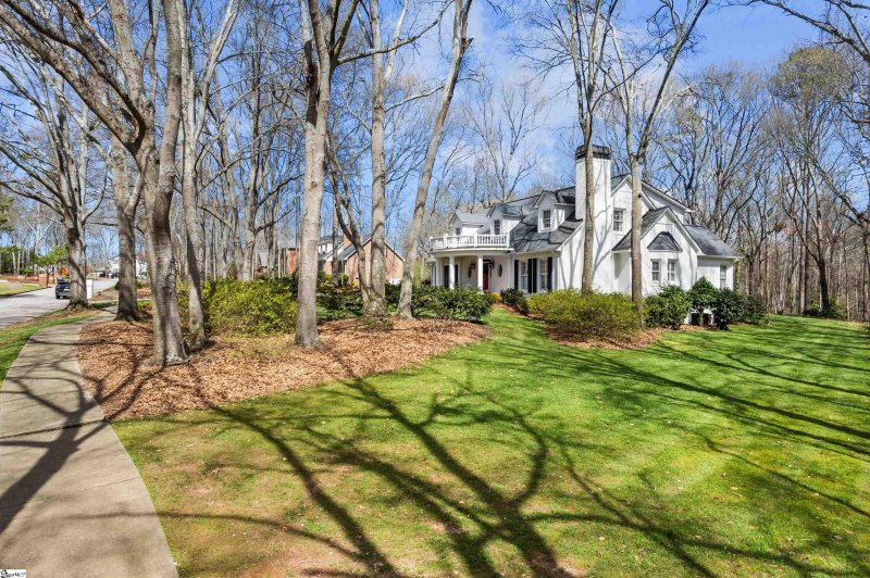 Property image 2 at 1114 Thornehill Drive, Anderson, SC 29621