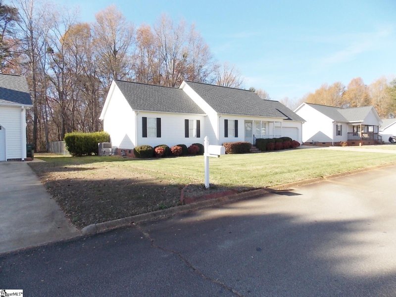 Property image 2 at 309 Patio Road, Easley, SC 29642