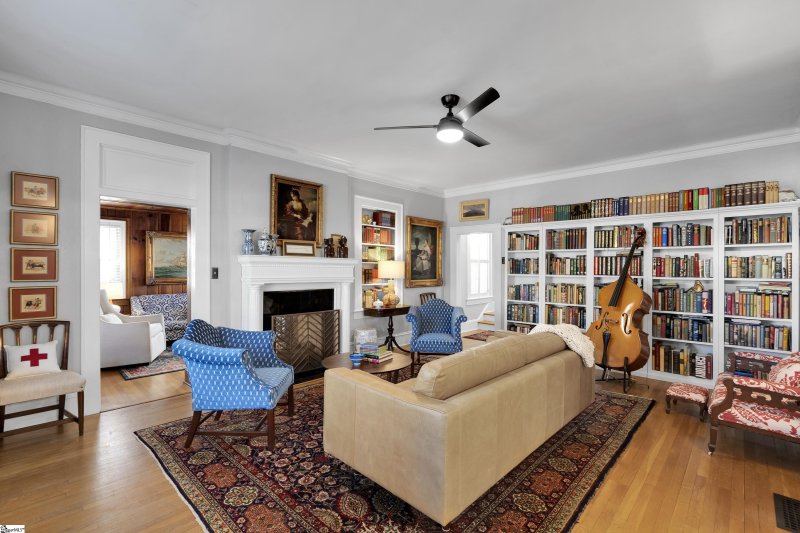 Property image 2 at 619 Poplar Street, Spartanburg, SC 29302