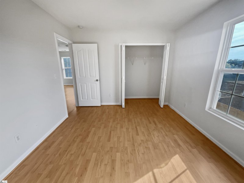 Property image 5 at 2 Riverbed Drive, Greenville, SC 29605