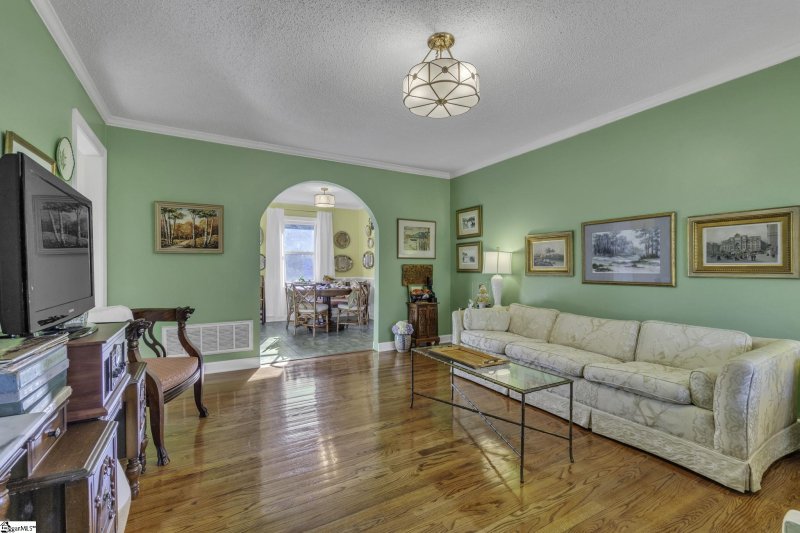 Property image 5 at 13 Woodridge Drive, Greenville, SC 29611