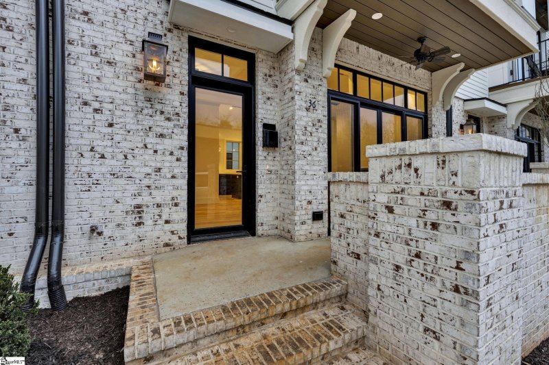 Property image 2 at 36 Claussen Avenue, Greenville, SC 29601
