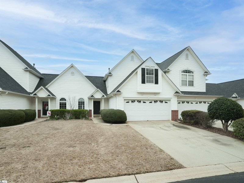 Property image 2 at 628 Glassyrock Court, Greer, SC 28650