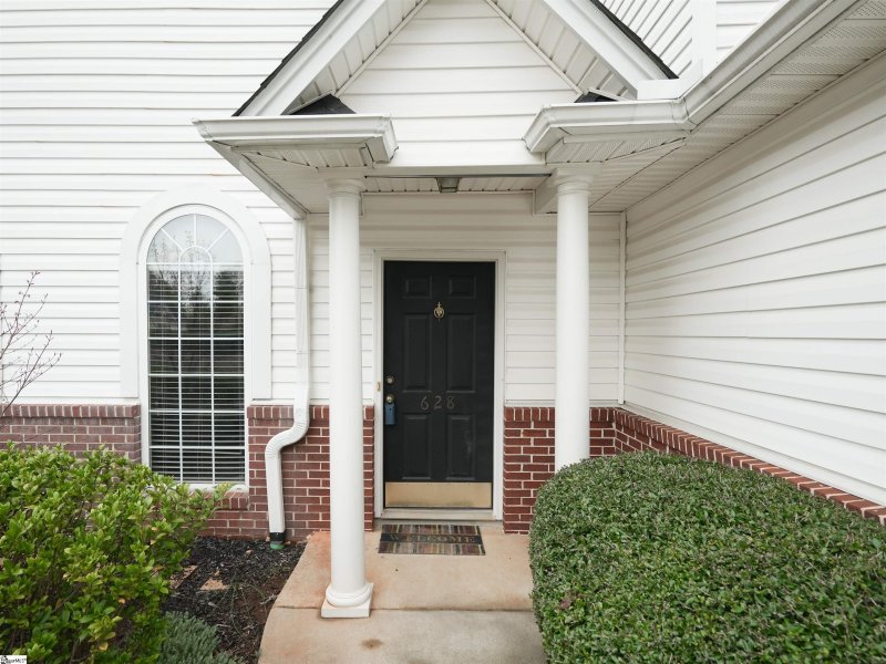 Property image 3 at 628 Glassyrock Court, Greer, SC 28650