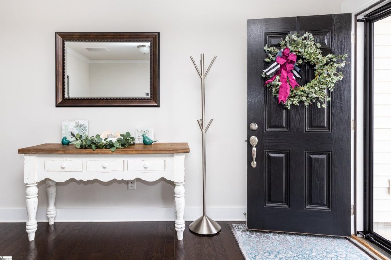 Property image 3 at 324 Jones Peak Drive, Simpsonville, SC 29681