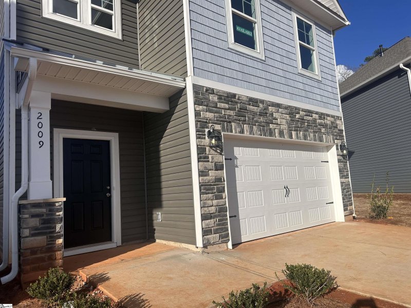 Property image 2 at 2009 Silverwalk Court, Duncan, SC 29334