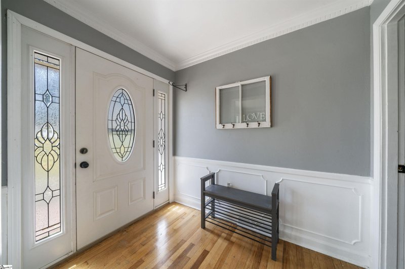 Property image 4 at 201 Confederate Circle, Taylors, SC 29687